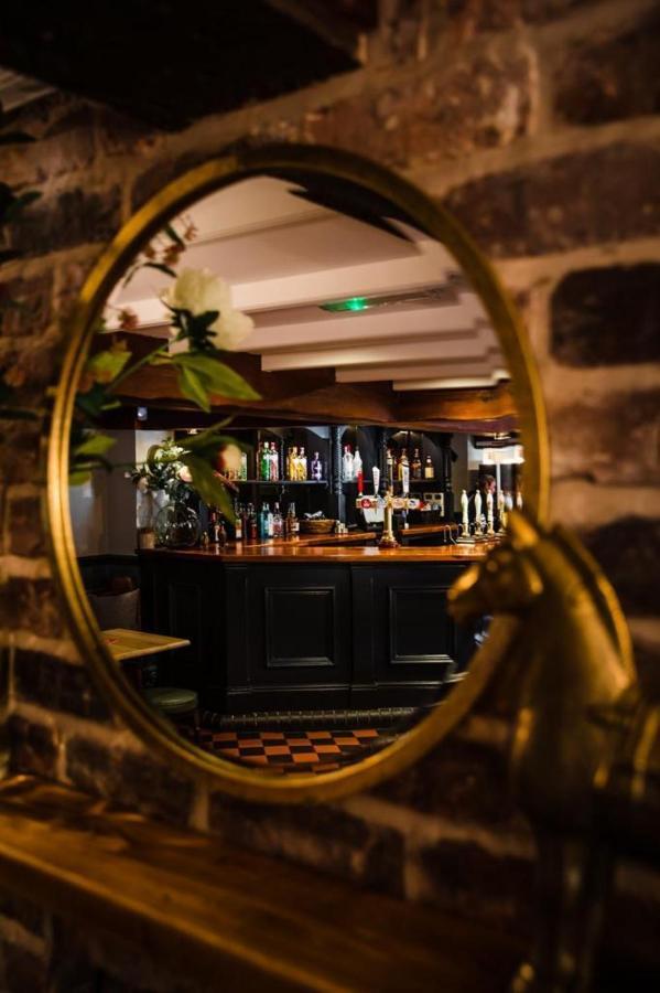 The Black Horse Inn Гейнсбъро Екстериор снимка